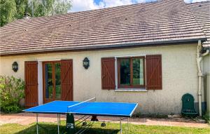 Maisons de vacances Awesome Home In Houlbec-cocherel With Wifi And 3 Bedrooms : photos des chambres