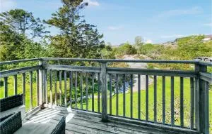 Awesome Apartment In Bohus-Malmön - 王室港