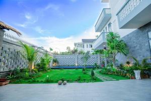 Palm Villa 27 - 50M To The Sea