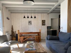 Maison avec terrasse et piscine privée proche plage - FR-1-336-139