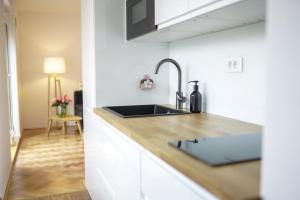 Bright Apartment 