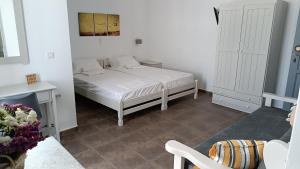 Saint George Family Studio