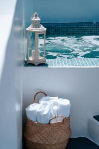 Star Cactus Traditional Cave Suite with Jacuzzi