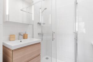 Prague Days - One-bedroom Apartment with Courtyard View in Karlín