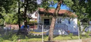 Forest house - Zgrade