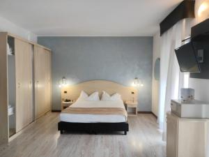 Quadruple Room with Balcony room in Hotel Rudy