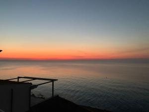 CEFALUX - Tramonto Vista Mare