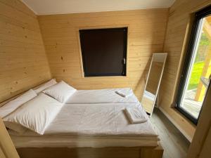 RedDoor Zator Lake Houses