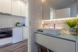 Urbana Homes by Home Sweet Home Aveiro