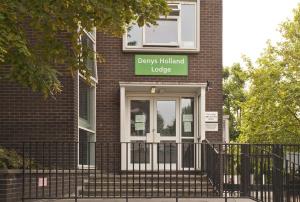 Ifor Evans Hall, Camden