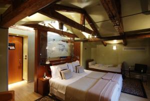 Junior Suite room in Ca' Pisani Hotel