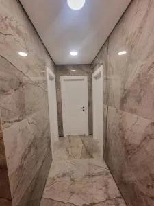 הברון baron - Kiryat Ekron