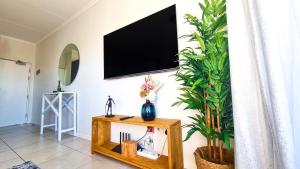 1a - Magical Oasis in Parklands