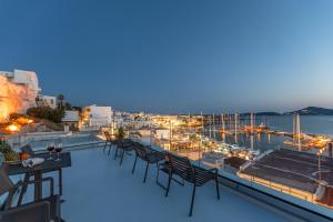 Mariet Naxos Elegant Suites