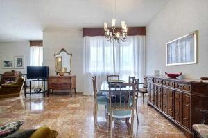 Frati Bigi With Two Bedrooms And Parking