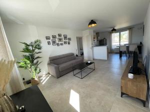 Appartements Le Lourmarinois : photos des chambres