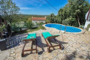 Holiday Home Deborah with Private Pool