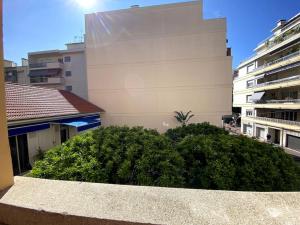 Moderne, terrasse et climatisé, Proche plage, spacieux