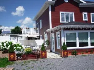 Motel Canadien - Champlain