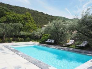 Maisons de vacances Charming holiday home with pool in Drome Provencale, Nyons : photos des chambres