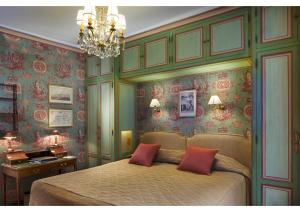 Hotels Hotel Duc De St-Simon : photos des chambres