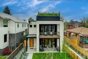 Luxury Townhouse in the Heart of LoHi