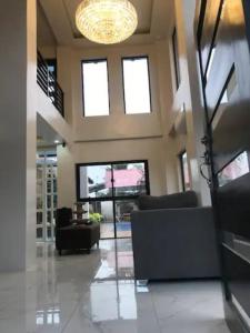 Rainiers Resort House or Villa Accommodation