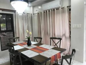 Rainiers Resort House or Villa Accommodation