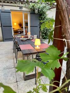 Villas Piscine chauffee, tennis, Mas provencal contemporain : photos des chambres