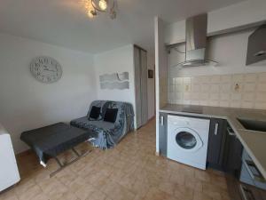 Appartement T2 avec Terrasse, Piscine et Parking Privé - 4 Pers. - FR-1-326-792