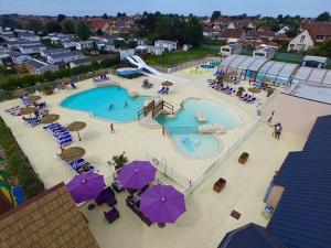 Campings mobil home 6-8 personnes piscine toboggan : photos des chambres