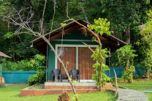 The Nest Thattekad, A Junge Retreat with Pool