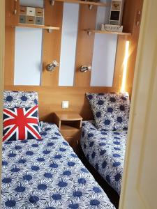 Campings LE PETIT BONHEUR : photos des chambres