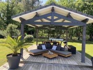 Villa avec piscine chauffée proche plage Océane