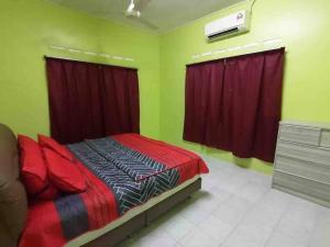 Hajjah Homestay Tg Agas Muar