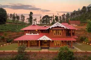 StayVista at Regal Retreat Middle of Tea Estate - Tindummal