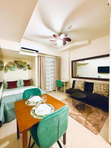 Lengs Place 2 - Studio with Balcony at Inspiria Condo, Beside Abreeza Mall