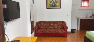 ALTHEA BIRDS NEST INN