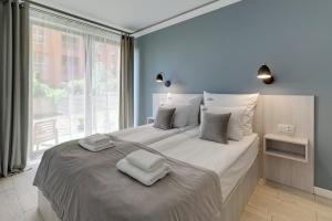 Aura - Riverside & Parking by Downtown Apartments