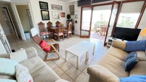 El Trampolí By El Conserje