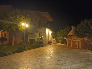 Seaside retreat house