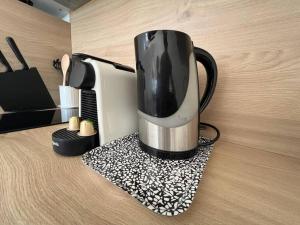 Appartement 4 personnes Antibes Mer, Piscine, Parking, Tennis, Wifi