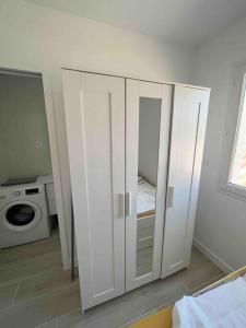 Appartements Charmant T2, logement neuf, climatise au calme . : photos des chambres