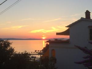 Apartment in Supetarska Draga with sea view, terrace, air conditioning, WiFi 4552-10