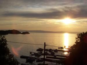 Apartment in Supetarska Draga with sea view, terrace, air conditioning, WiFi 4552-10