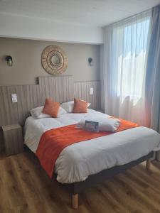 Hotels Kyriad Angouleme Nord Champniers- Hotel & Residence : Chambre Double Supérieure avec Kitchenette