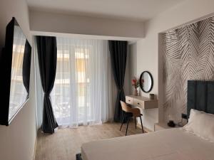 DAMAR Infinity Beach and Pool Mamaia- private parking