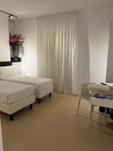 Twin Room room in Hotel Cave Del Sole