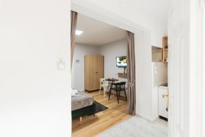 Central Studio - Steps form New Bazaar