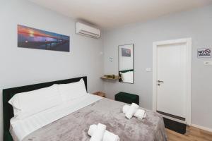 Central Studio - Steps form New Bazaar